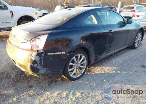 2015 Infiniti Q60 z USA, uszkodzony, nr VIN JN1CV6EL8FM890966